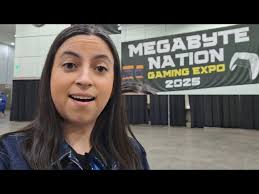 Unboxing: The Adventures of Elena Temple (IndieBox)