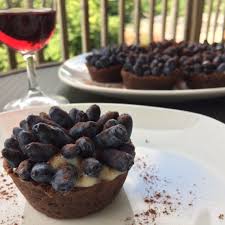Camerise Camerises Honeyberry Honeyberries Hakap Summer Baking Eatwell Dessert Tartlets Mini Tarte Recette Cacao