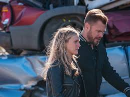 Patrick john flueger is an american actor, known for a lead role as shawn farrell in the television series the 4400. Bild Zu Patrick John Flueger Bild Patrick John Flueger Tracy Spiridakos Filmstarts De