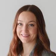 Rachel Sauter's Instagram, Twitter & Facebook