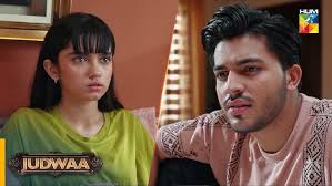 Sara Ne Sarmad Par Hath Utha Dia..!! #ainaasif #adnanrazamir