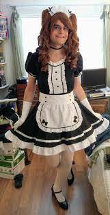 Maid Costume Take Two : r/crossdressing