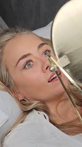 This reel is definitely for lash stylists who are just starting their  journey with the UV LED system or would like to change the standing lamp in  to headlamp. Let me know