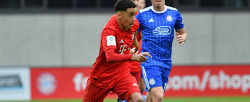 Jamal musiala hatte die wahl: Fc Bayern Munchen England Talent Musiala Erstmals Im Kader