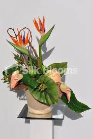 Artificial Bird Of Paradise Flower Arrangement Uk Stunning Tropical Birds Of Paradise Floral Vase Arrangement With Peach Anthurium Birds Of Paradise Flower Floral Vase Arrangements Paradise Flowers