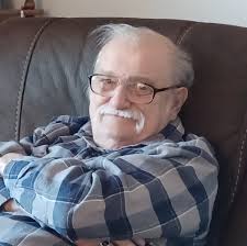 Went to boot camp in 1962 great lakes ill camp Barry then Moffit, porter.