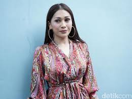 Dua kali cerai, tata janeeta lebih selektif cari pasangan. Disebut Belum Ikhlas Cerai Dari Mehdi Zati Ini Kata Tata Janeeta