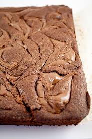 Brownie Marbre Au Nutella J Amene Le Dessert Recette A Base De Nutella Desserts Nutella Nutella Recette