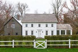 Homes For Sale In New York And Connecticut Colonial House Exteriors Colonial Exterior Farmhouse Exterior