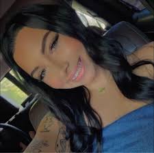 Why is Ace giving advice to Taylor but putting Jeremiah down?