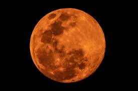 Cette super lune rose sera visible à l'œil nu. Une Super Lune Rose A Admirer Dans La Nuit De Mardi A Mercredi