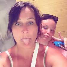 Can anyone recommend a cat tray for our big blue boy? We have a xlarge at  the moment and he just emptys it. Thankyou 🐈‍⬛️