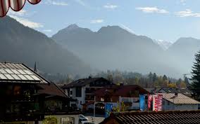 It is 5 minutes commute on foot from the apartment to the «breitachklamm kasse 2» attraction, and it is often recommended to visit the «illerursprung» attraction in a 27 minutes. Haus Sabine Apartment R Claudia Klatt Oberstdorf