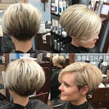 Lots of celebrities these days sport short curly hair styles, but some of them really stand out. Krotkie Fryzury Damskie 50 Lat I Wiecej Modne Odmladzajace Ciecia Dla Dojrzalych Kobiet Bob Hairstyles With Bangs Pixie Bob Haircut Pixie Bob Hairstyles