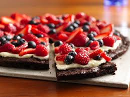 Gluten Free Brownie And Berries Dessert Pizza Recipe Desserts Dessert Pizza Berry Dessert