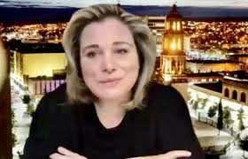 Conversa alcaldesa con organizaciones sobre violencia contra la mujer