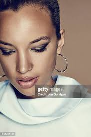 1,031 Phoebe Collings James Photos & High Res Pictures