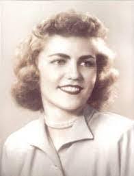 Maxine Garrett's Instagram, Twitter & Facebook