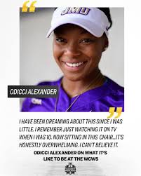 Amber Daugherty (@amberdaughertyy)