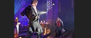 Übertragen wird die show ab 22.30 von orf und krone.tv.spenden kann man aber bereits vorher. The Eponymous Flower Aberrosexual Spectacle In Vienna Cathedral Prompts Question Are There No Catholics In Vienna