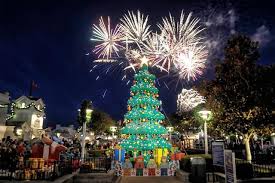 Holiday Activities Parades And Lights In San Diego Cool Christmas Trees Best Christmas Lights Unusual Christmas Trees