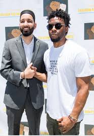 Chadwick boseman talks about what it takes to be a leader and a superhero. Pin By Phantom On Chadwick Boseman Black Panther Chadwick Boseman Chadwick Boseman Hollywood Actor