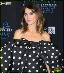 Abrams stepped into direct the final film in the new trilogy, which will follow the last jedi. Keri Russell Partner Matthew Rhys Couple Up At Star Wars World Premiere Photo 4404212 Keri Russell Matthew Rhys Star Wars Star Wars The Rise Of Skywalker Pictures Just Jared