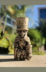 2018 Disneyland Haunted Mansion Hat Box Ghost Trader Sam S Tiki Mug October 16th 2018 Hat Box Ghost Tiki Tiki Art