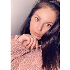 Alicia Cleary's Instagram, Twitter & Facebook