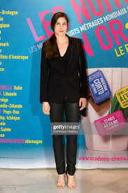 Anne azoulay, née le à paris, est une actrice française. Anne Azoulay S Feet Wikifeet