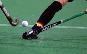 Hockey is a sport in which two teams play against each other by trying to manoeuvre a ball or a puck into the opponent's goal using a hockey stick.there are many types of hockey such as bandy, field hockey, ice hockey and rink hockey. Hockey Club An Der Alster Verpasst Finale Der Euro Hockey League