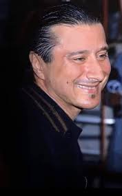 Steve has one of the most infectious laughs I've ever heard! Along with  that golden voice of his, he's unbeatable. 🎵