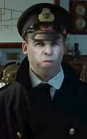 Intenté ponerle la cara del verdadero Murdoch al Murdoch de la película. :  r/titanic