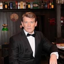Юрий лахин — выпусник свердловского театрального училища, играл на сцене «сатирикона», театра на покровке и в свердловском драматическом театре. Lahin Yurij Nikolaevich Biografiya Novosti Foto Data Rozhdeniya Press Dose Personalii Globalmsk Ru