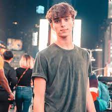 We did not find results for: 5 Summer Hairstyles For Men 2021