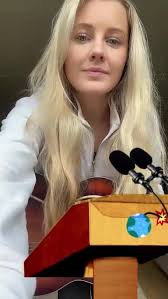 Gig announcement 🎤 The Woolpack tonight at 8pm! See you there!