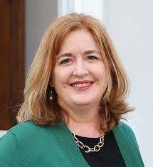 Helen Caples's Instagram, Twitter & Facebook