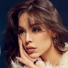 🌟 "La Mexican Superstar; El talento más grande que tiene México hoy en  día" — Así fue la presentación que se le dio a Danna, hoy en la premiere de  su documental.