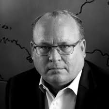 DR. ALEX GERKO Hans Buehler FOUNDER & CO-CEO CO-CEO DR. ZAR AMROLIA  NON-EXECUTIVE CHAIRMAN ERIC SWANSON Serge Harry