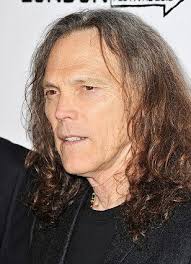 Рэндалл Герман Мейснер (Randall Herman Meisner)-американский музыкант в  отставке певец автор песен и один из основателей Eagles На протяжении всей  профессиональной музыкальной карьеры играл главную роль в качестве басиста  и бэк-вокалиста