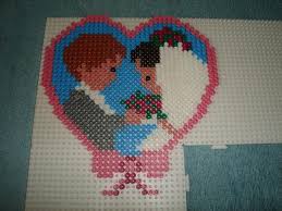 Les Maries En Perles A Repasser Creation Perles A Repasser Hama De Isabelle8119 N 33 979 Vue 9 087 Fois Perles A Tisser Motifs Perles Hama Perles A Repasser