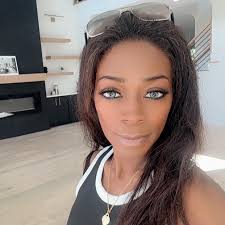 Last night, we received the unfortunate news of my oldest sister  unexpectedly passing away. I still haven't found the words to properly  describe the shock that is running through our family right