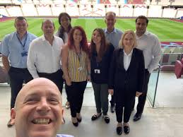 Warren Hubbard (@VinciFMWarren)