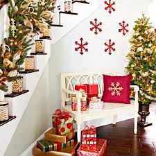 Decorate your house with these 40 excellent indoor christmas decoration ideas and invite your friends and colleagues to join. Indoor Living Room Decoration Ideas Indoor Living Room Christmas Decorations Novocom Top