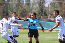 Encuentra toda la información de maría belén carvajal en elpais.com.co. La Historia De Maria Belen Carvajal La Primera Arbitra Del Futbol Chileno Que Cobra Profe