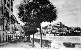 Ormai da diversi anni, anche in italia, si è consolidata l'abitudine di utilizzare la cosiddetta pay tv, un tipo di fruizione. 20 Likes 1 Comments Amoverona Amaveronags On Instagram Ceraunavolta Verona Case Dell 39 Assistenza Fasciata In Sottoriva Verona San Pietro Castel