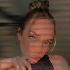 Makeup and Hair Stylist ~ Abigail Julianne Root (@_abbyjulianne_) •  Instagram photos and videos