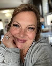 Dana Summerville's Instagram, Twitter & Facebook