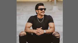 The recipient of several awards, including four filmfare. Ranveer Singh Goes All Black Shares Photos In Ripped Jeans Sunglasses Hello Lumbini Entertainment