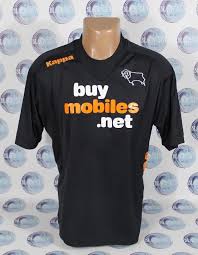 Es ist eine schlichte optik, die zu umbros anderen shirts diese saison passt. Derby County 2012 2013 Away Football Soccer Shirt Jersey Maillot Trikot Kappa Kappa Derbycounty Soccer Shirts Mens Tops Mens Tshirts